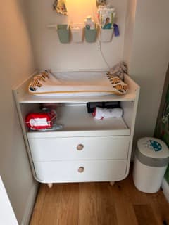 Ikea MYLLRA changing table