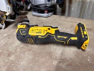 Dewalt Battery powered Multi Tool