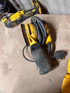 Dewalt Sander (corded)